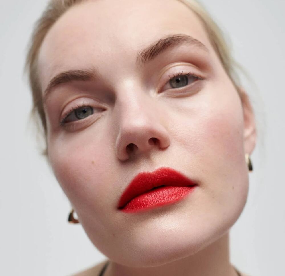 Merit Signature Lip Matte Lightweight Lipstick  Vermillion NIB Cruelty Free Chic